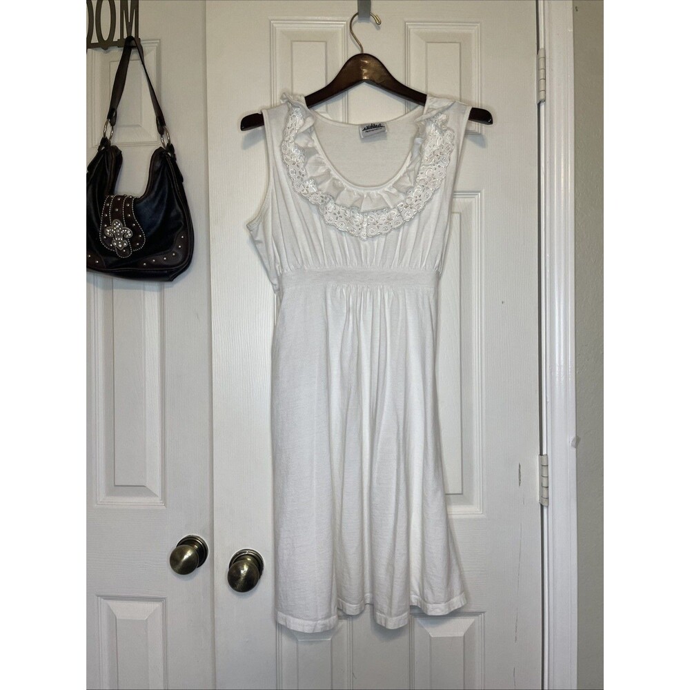 Metropolitan White Sleeveless Dress Women’s Large Ruffle Eyelet Cottagecore Midi